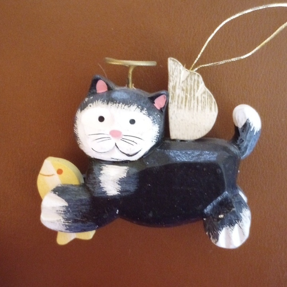 3 Wooden Cat Christmas Ornaments w/ Angel Wings & Halo - Picture 4 of 7